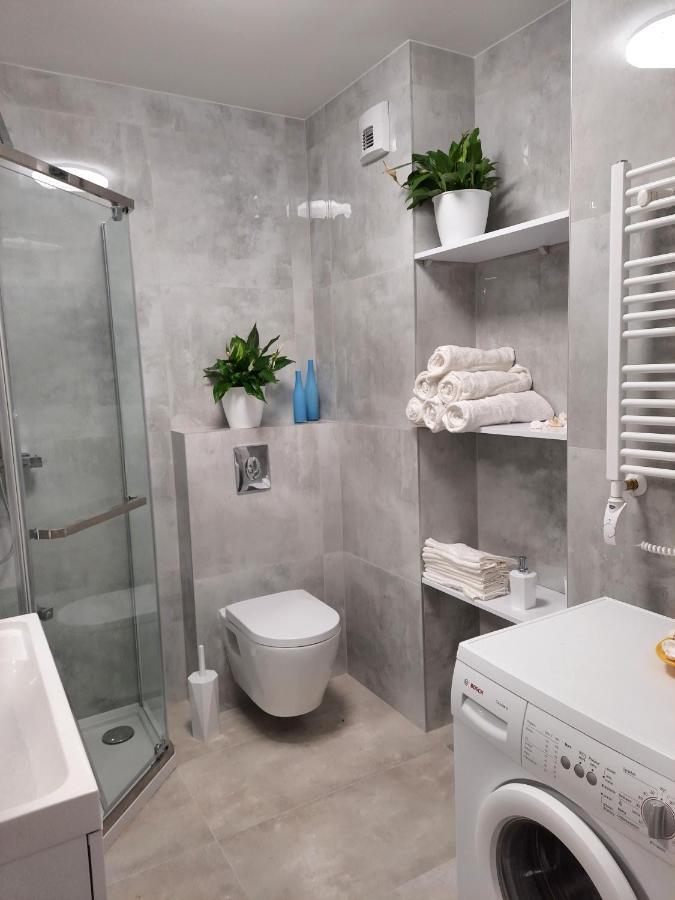 Apartament Amber Comfort Z Prywatnym Miejscem Parkingowym Kolobrzeg Exterior photo