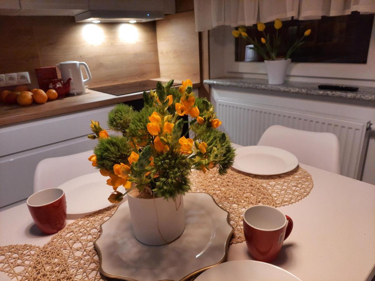 Apartament Amber Comfort Z Prywatnym Miejscem Parkingowym Kolobrzeg Exterior photo