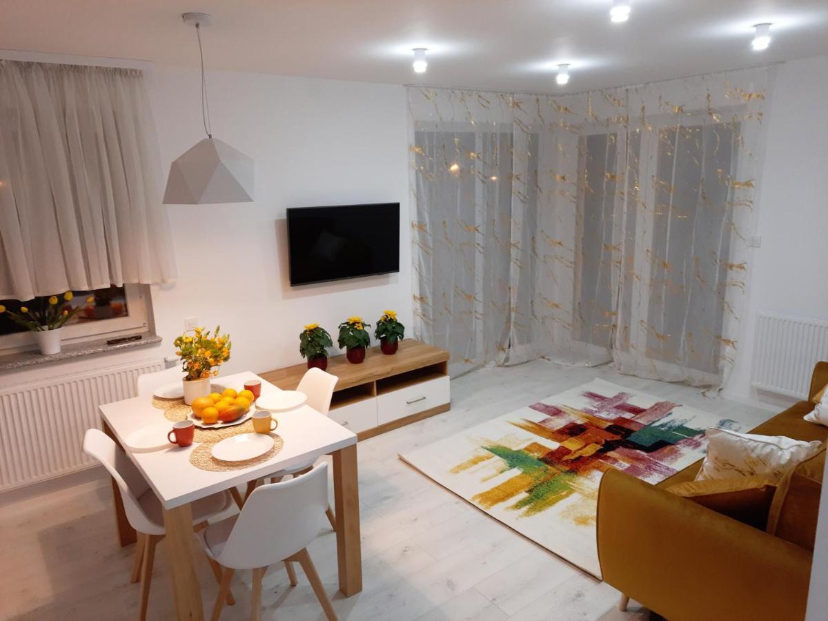 Apartament Amber Comfort Z Prywatnym Miejscem Parkingowym Kolobrzeg Exterior photo